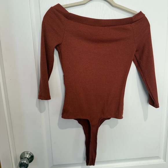 Astr Terracotta Ribbed bodysuit - Picture 3 of 4